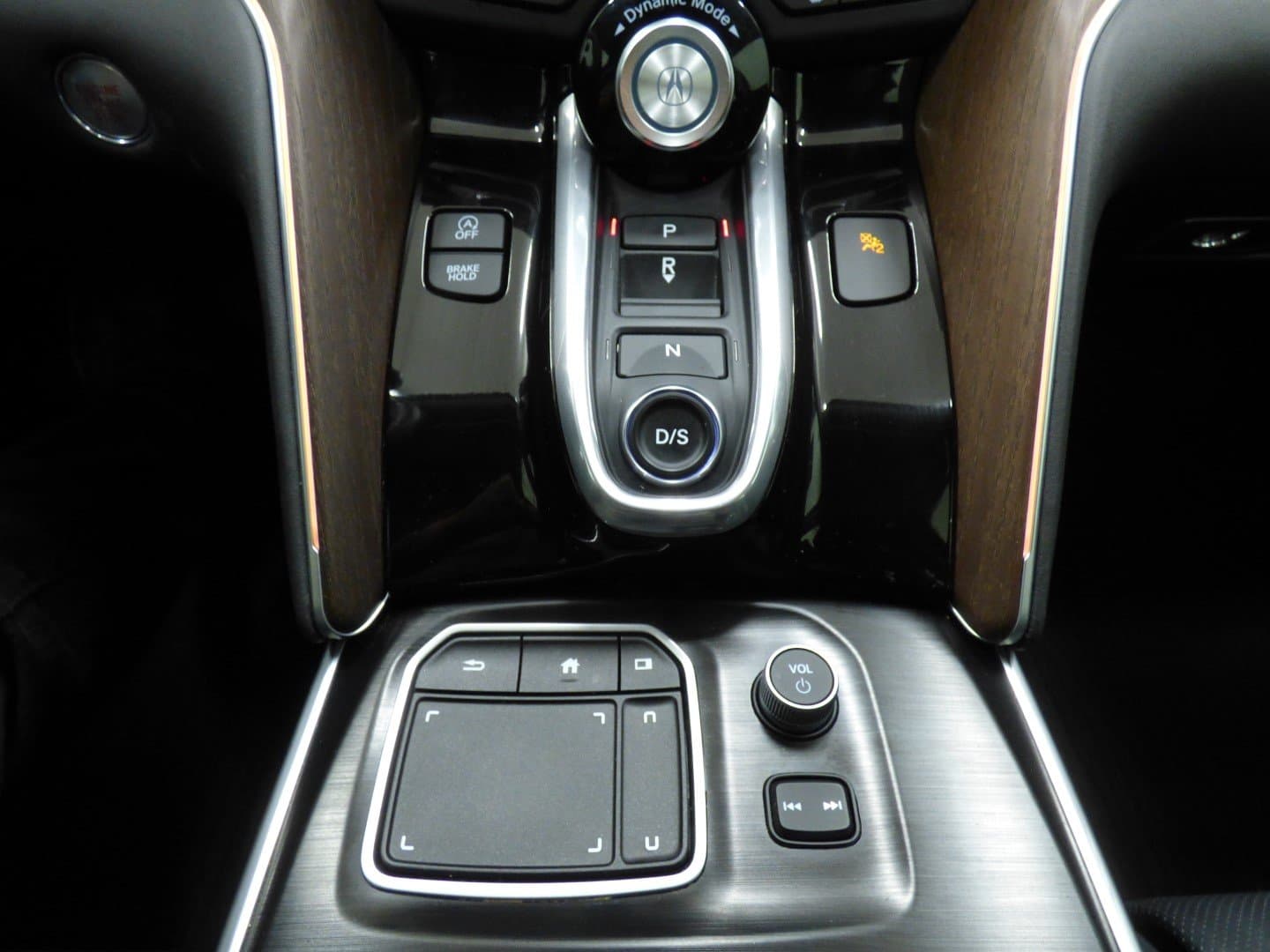 Acura TLX 2023 - Image 18