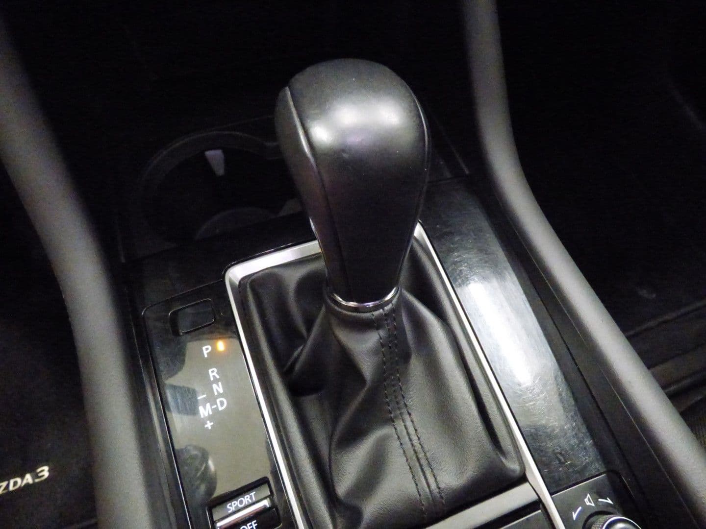 Mazda MAZDA3 2019 - Image 24