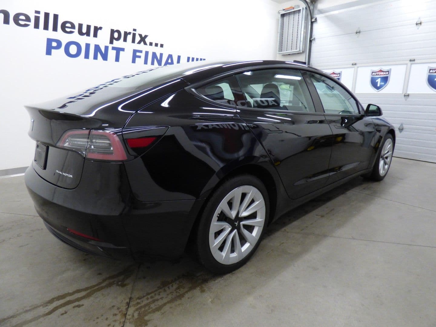 Tesla Model 3 2022 - Image 5