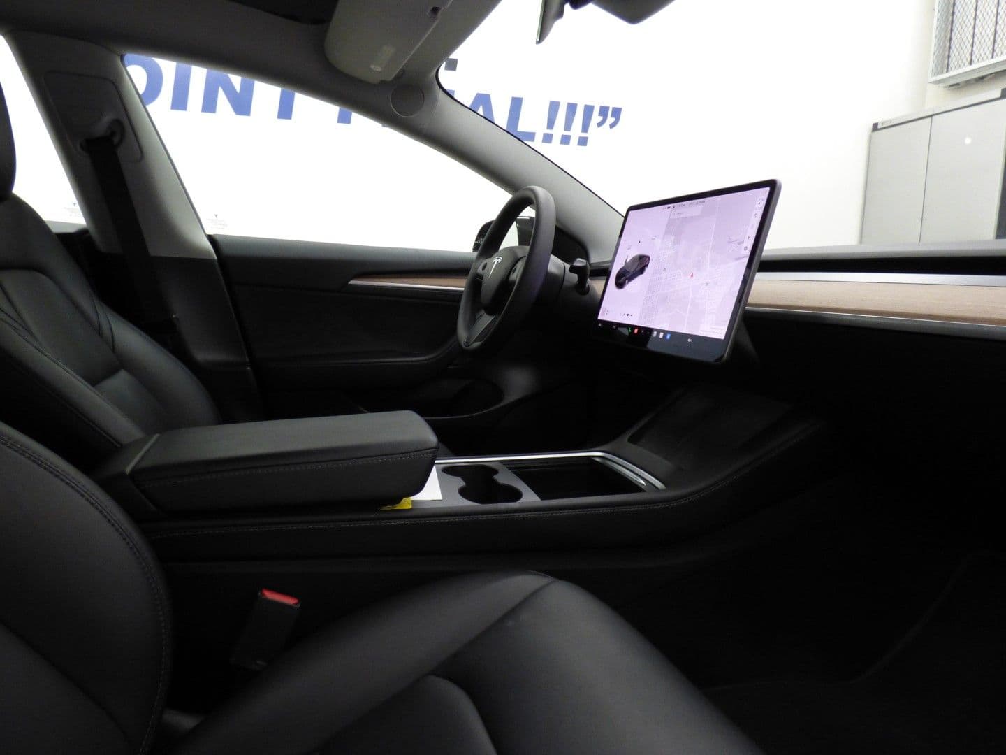 Tesla Model 3 2022 - Image 7