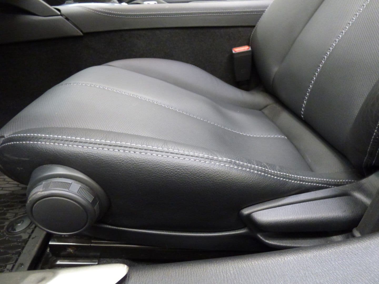 Mazda MX-5 Miata RF 2024 - Image 19