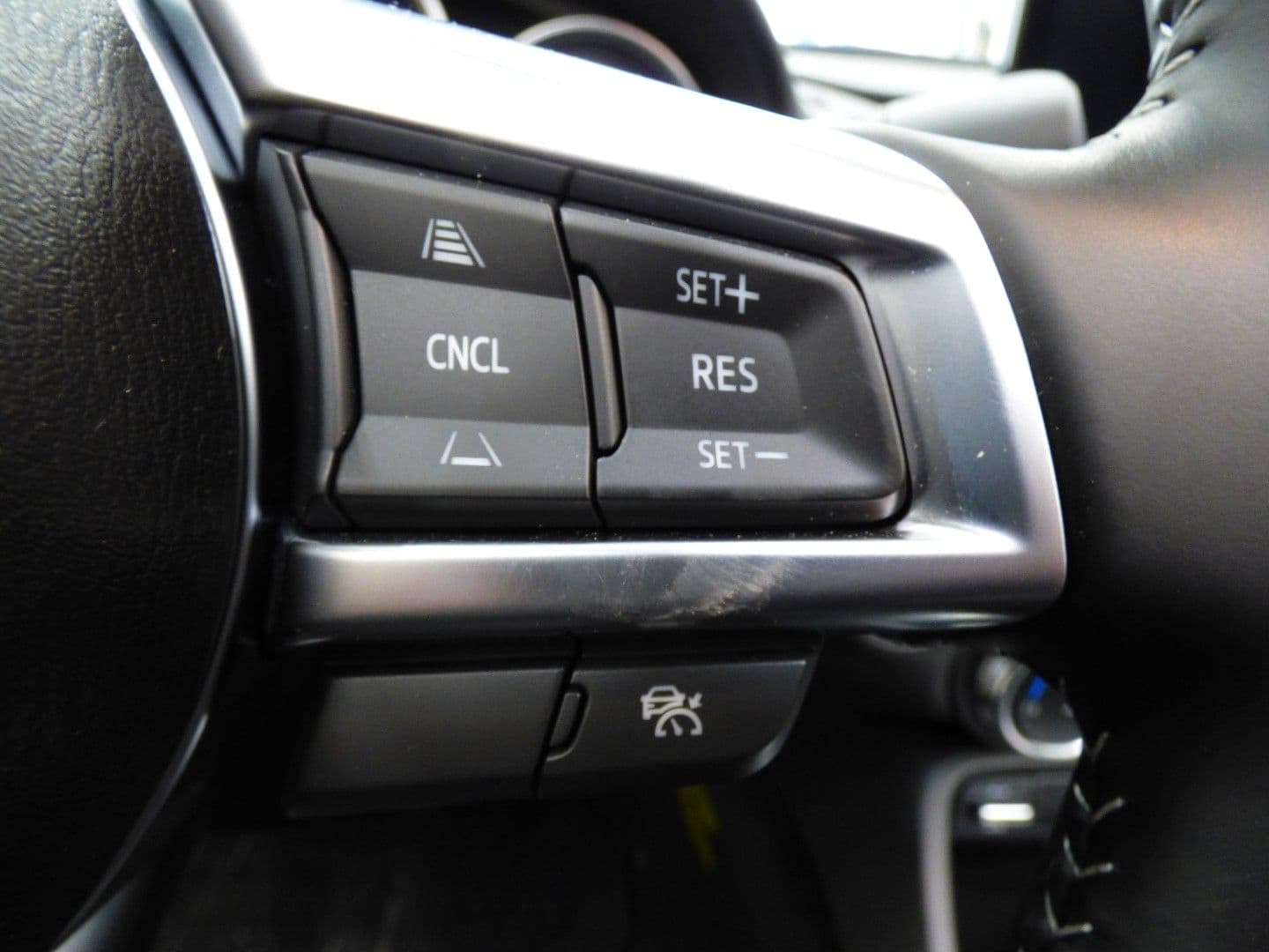 Mazda MX-5 Miata RF 2024 - Image 25