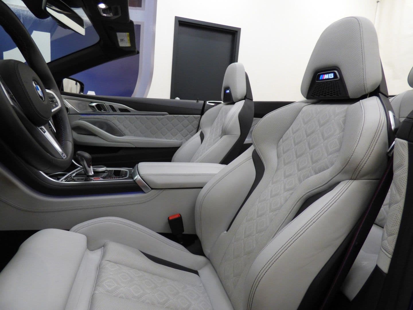 Bmw M8 Convertible 2020 - Image 18