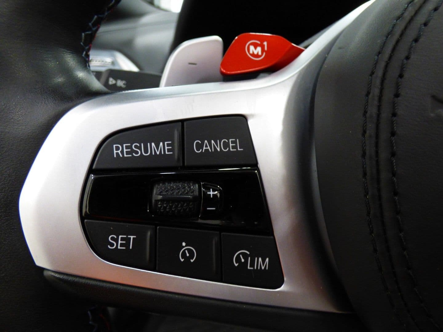 Bmw M8 Convertible 2020 - Image 25